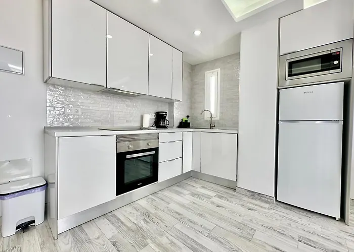 Torres De Yomely - M9g アパート